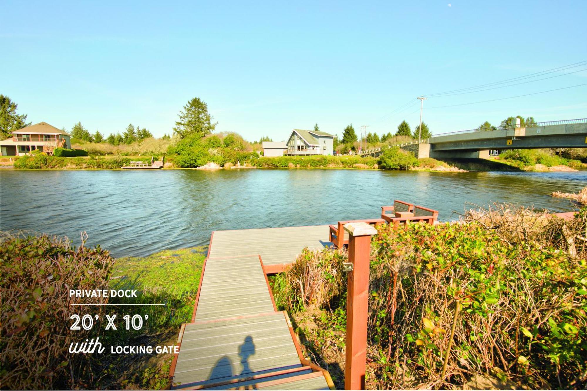 Herons Haven On The Canal Villa Ocean Shores Exterior photo